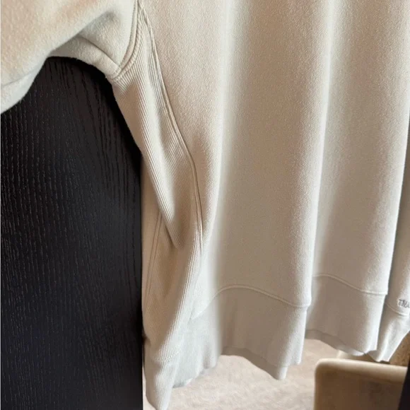 TNA Boyfriend Sweatshirt - Picture 5 of 5